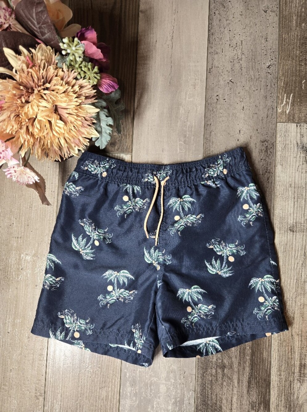 Janie & Jack Boys Navy Tropical Print Swim Shorts – Size 7